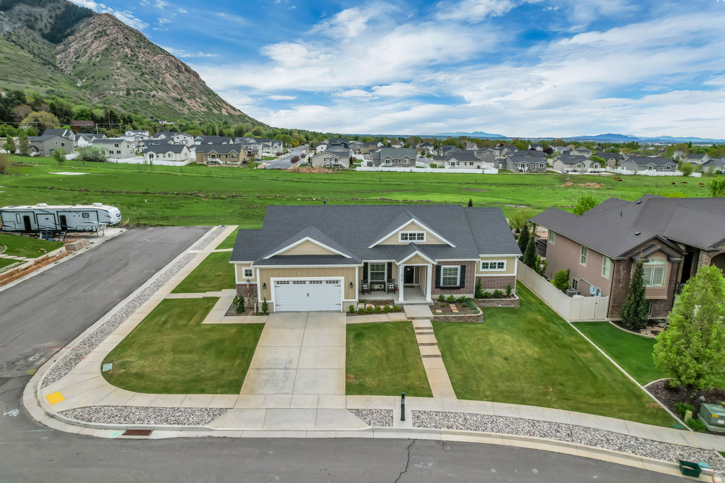 919 E 2050 N North Ogden, UT 84414