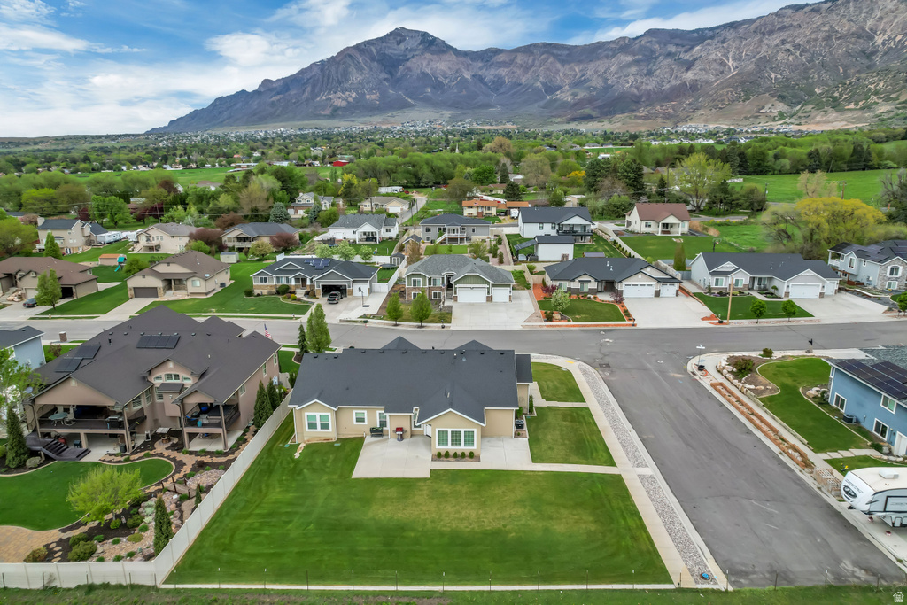919 E 2050 N North Ogden, UT 84414