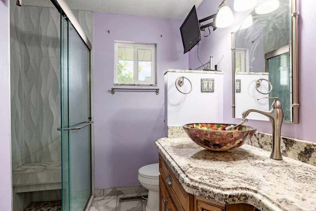 182 W CORNELL DR Midvale, UT 84047