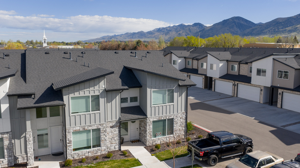 416 W 25 N Providence, UT 84332