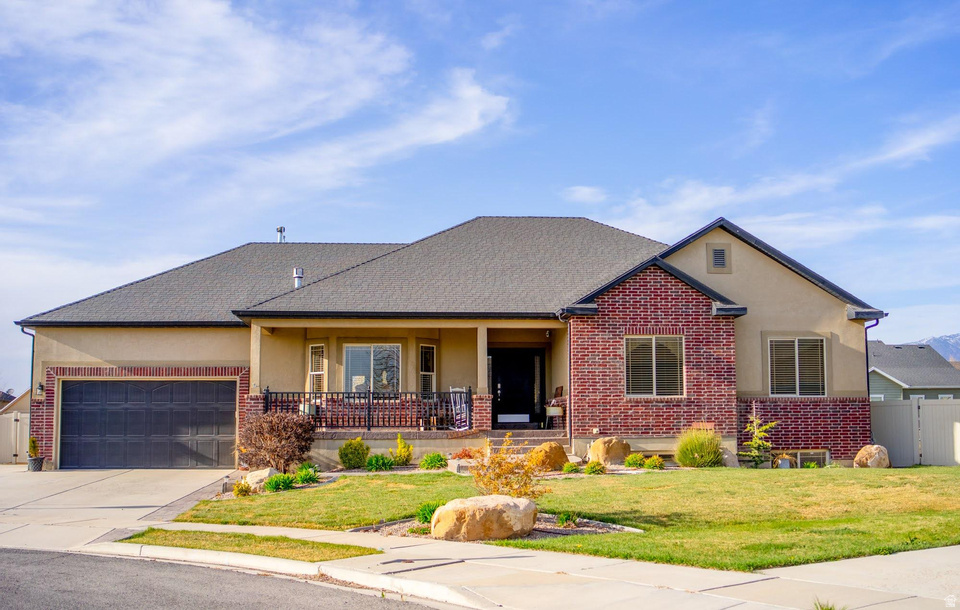 913 S COYOTE CV Lehi, UT 84043