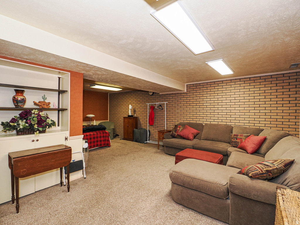 2887 W TIVOLI LN Taylorsville, UT 84129