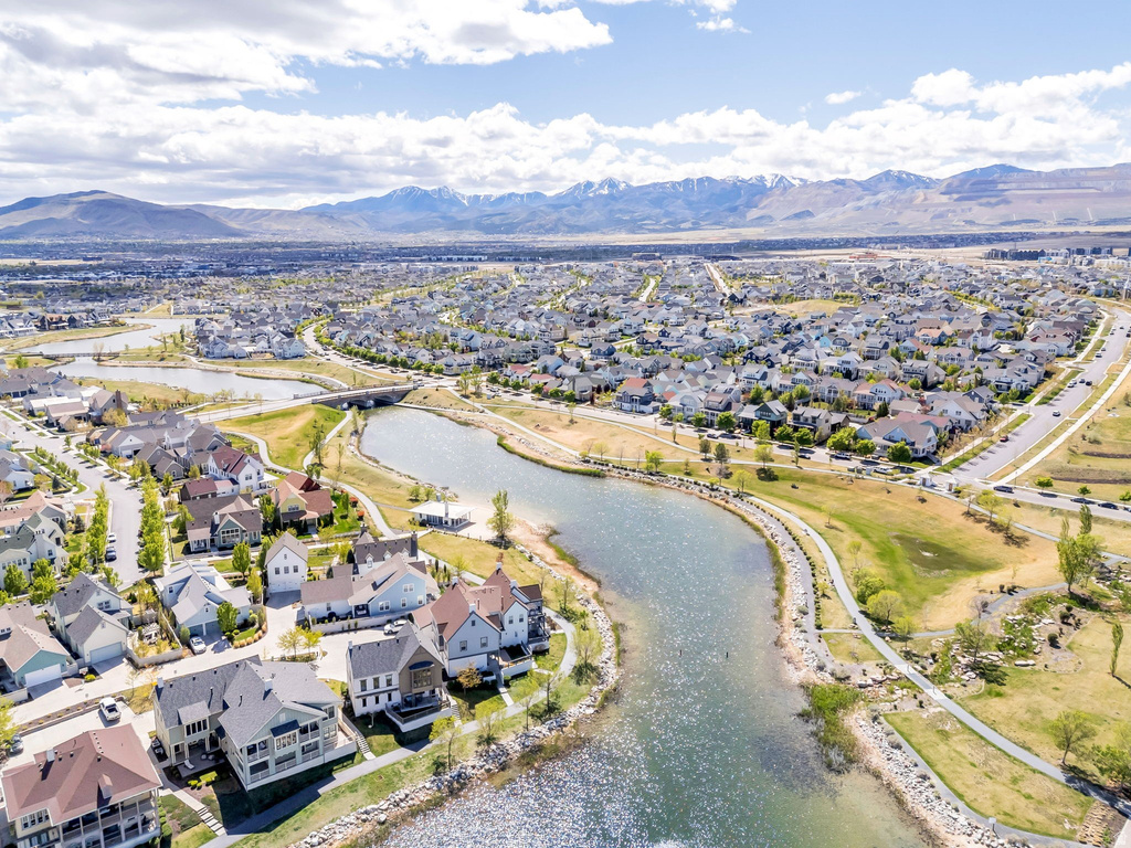 4489 W IRON MOUNTAIN DR South Jordan, UT 84009