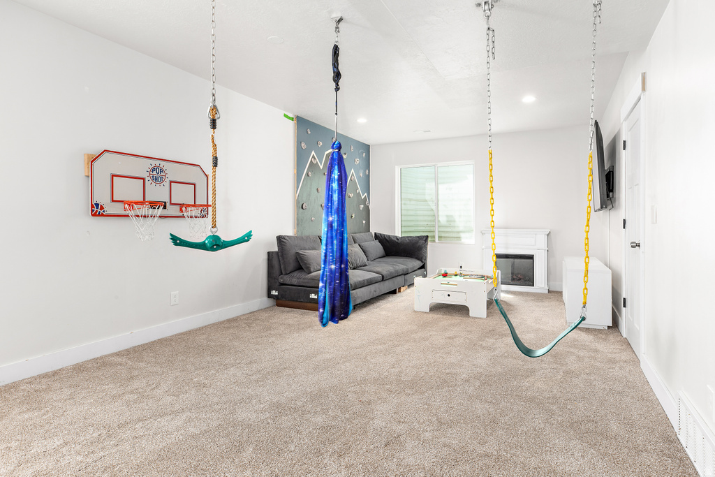 7506 N HUTCH LN Eagle Mountain, UT 84005