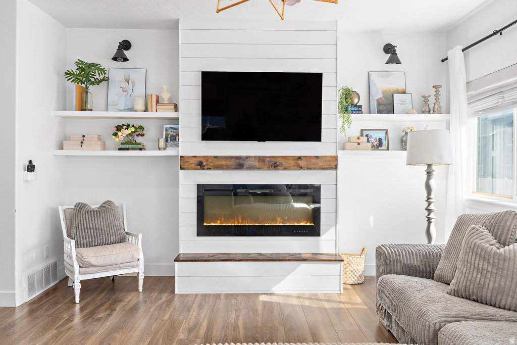 7506 N HUTCH LN Eagle Mountain, UT 84005