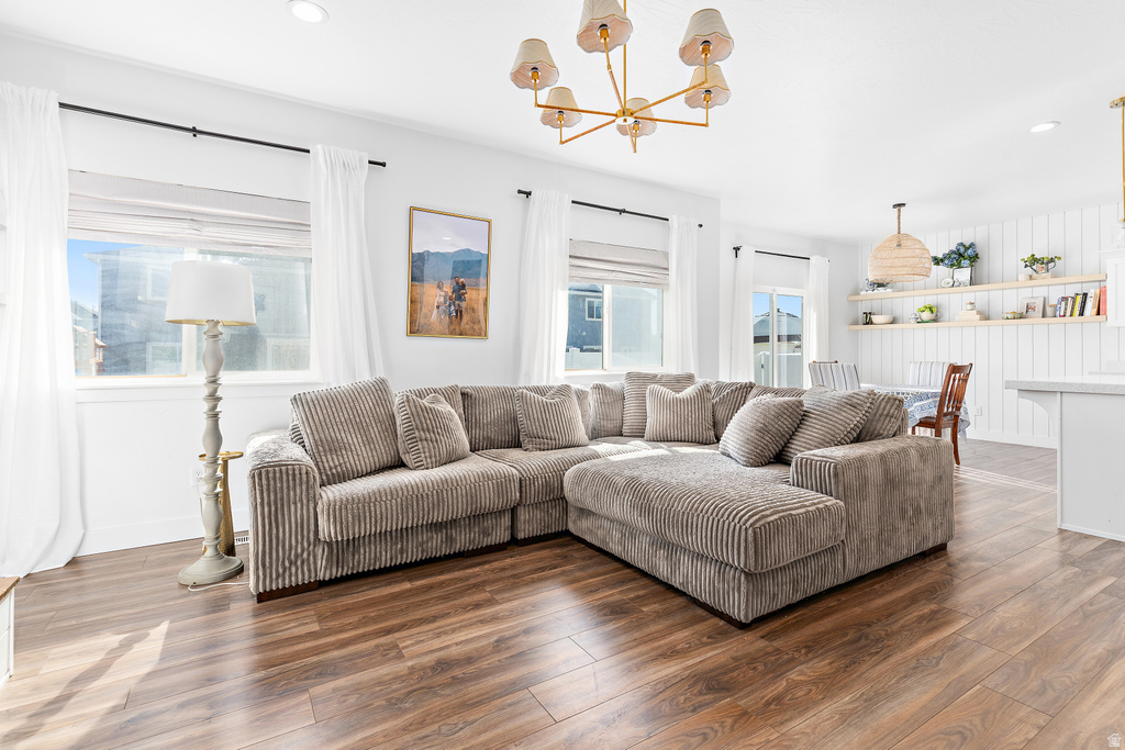 7506 N HUTCH LN Eagle Mountain, UT 84005