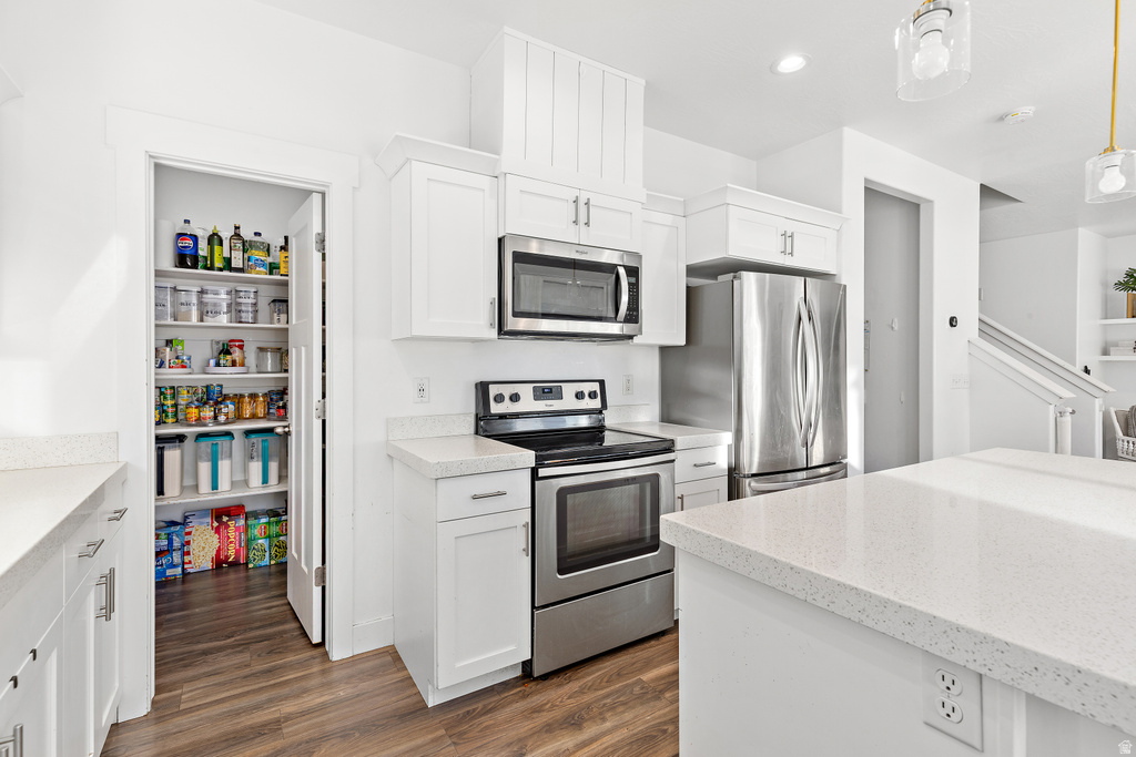 7506 N HUTCH LN Eagle Mountain, UT 84005