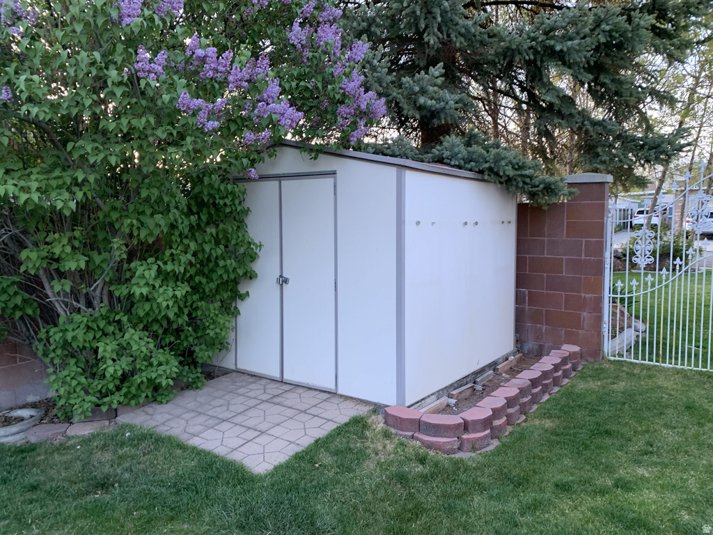 2509 W MASONS MILE DR Taylorsville, UT 84129