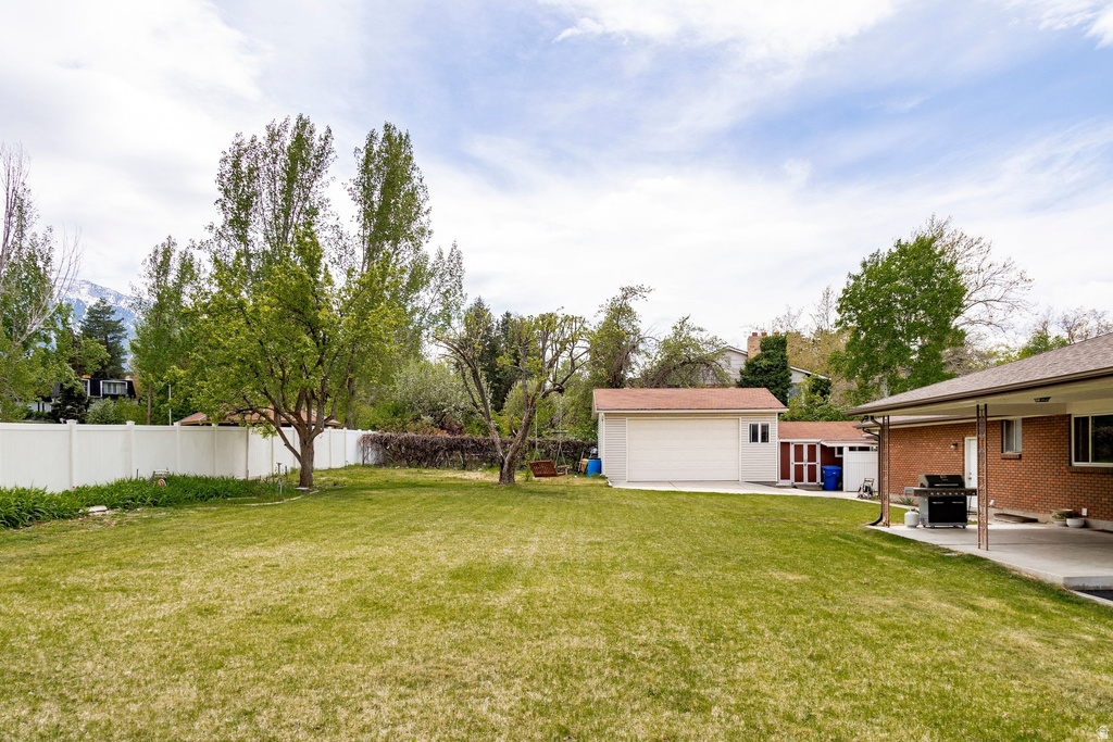8291 S CRAVALAN CIR Sandy, UT 84093