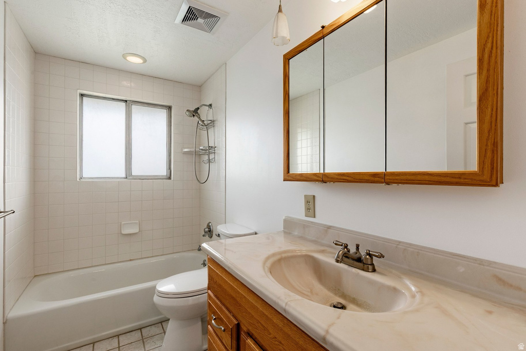 8291 S CRAVALAN CIR Sandy, UT 84093