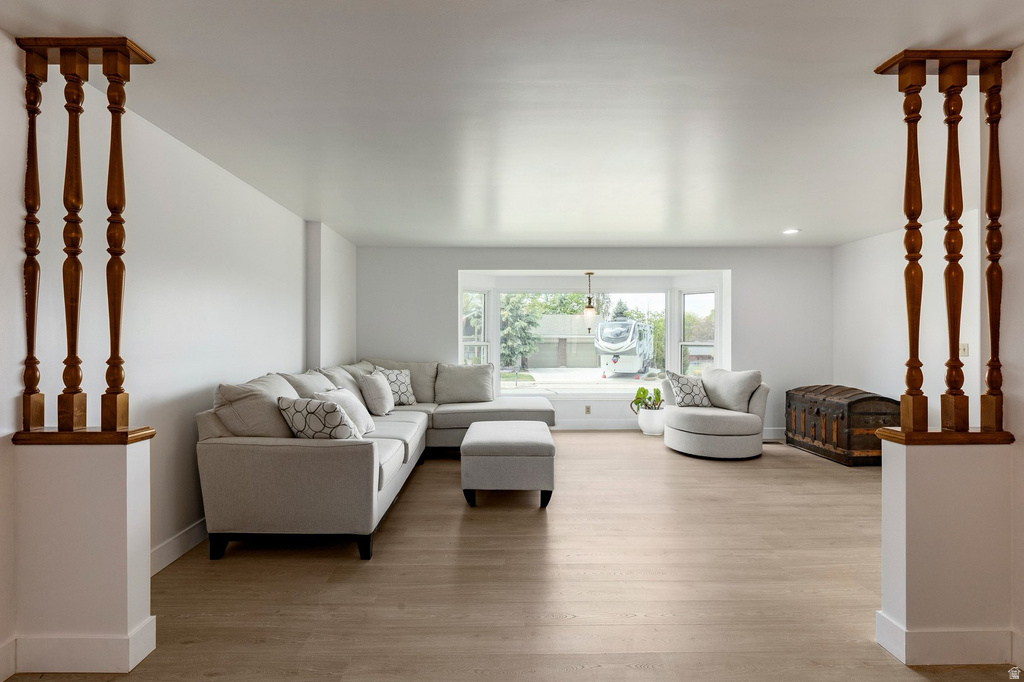 8291 S CRAVALAN CIR Sandy, UT 84093