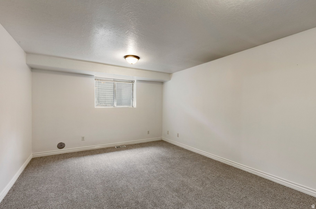 8291 S CRAVALAN CIR Sandy, UT 84093