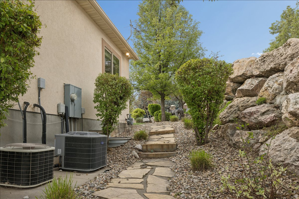 2455 E 3750 N Layton, UT 84040