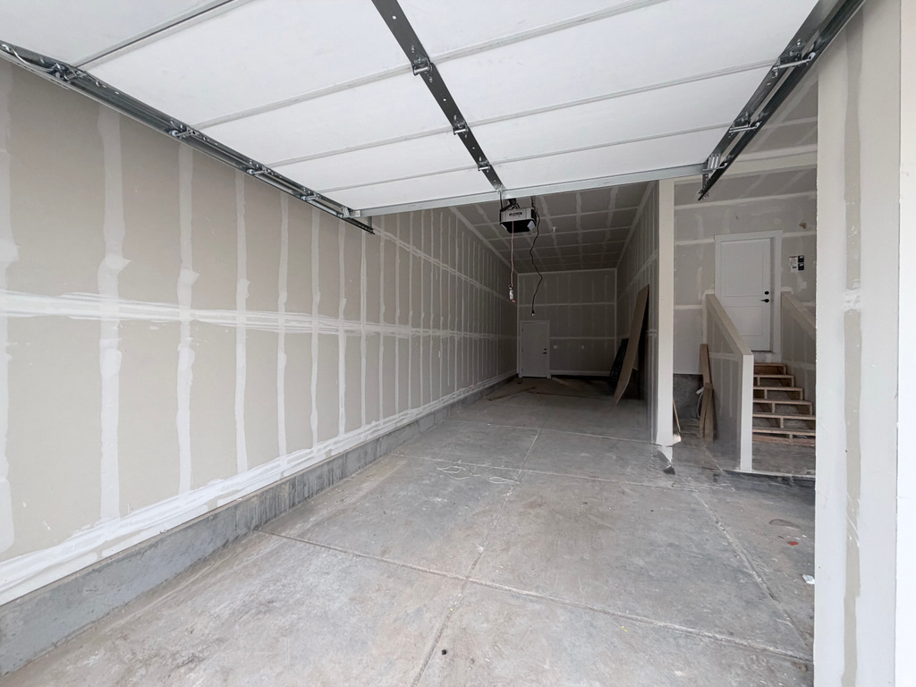 713 S 3500 W #207 West Weber, UT 84401