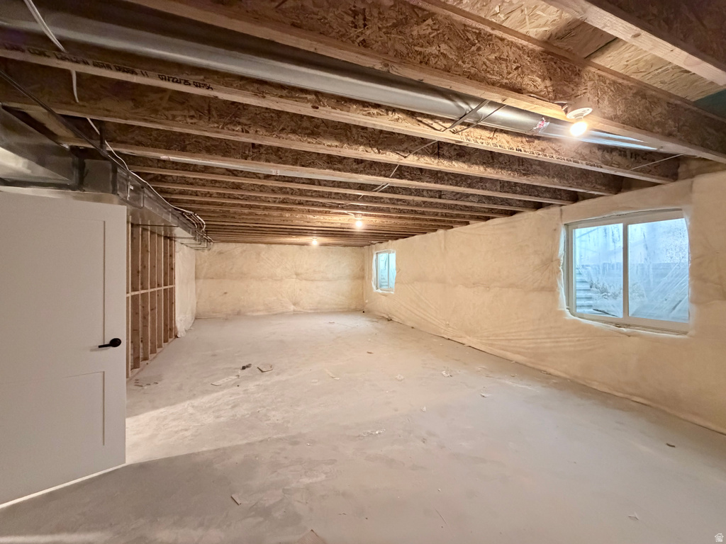 713 S 3500 W #207 West Weber, UT 84401