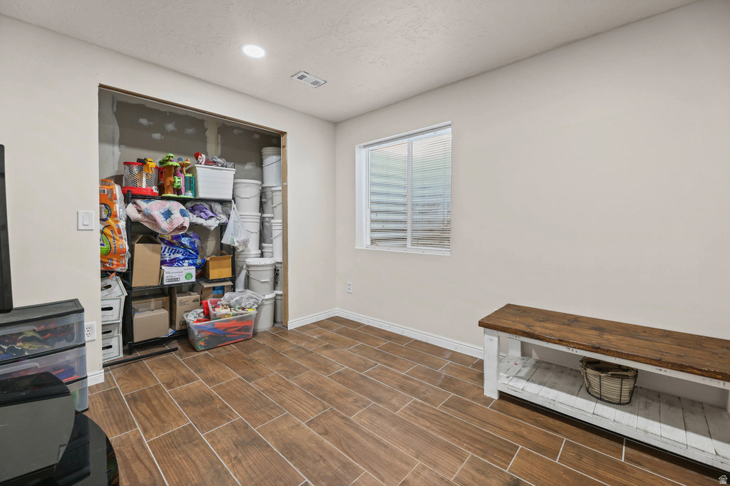 483 E 1370 N Tooele, UT 84074