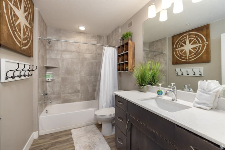 1111 S GAP CANYON PKWY DR #W101 St George, UT 84770