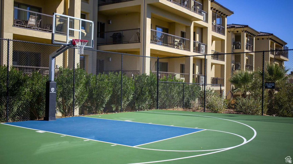 1111 S GAP CANYON PKWY DR #W101 St George, UT 84770