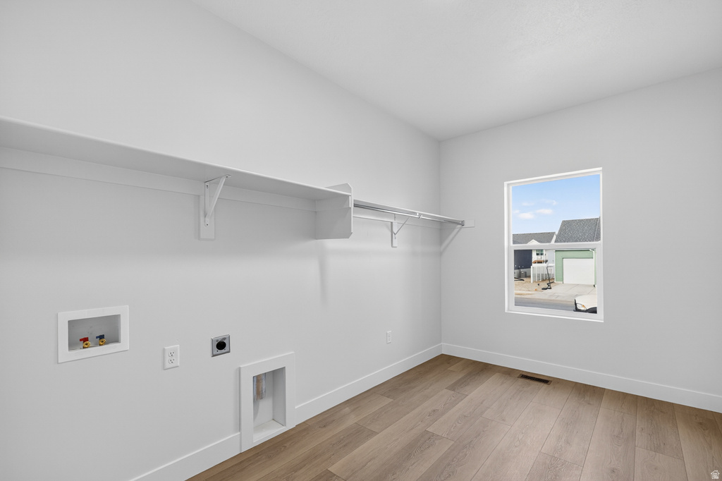 696 S 3500 W #216 West Weber, UT 84401