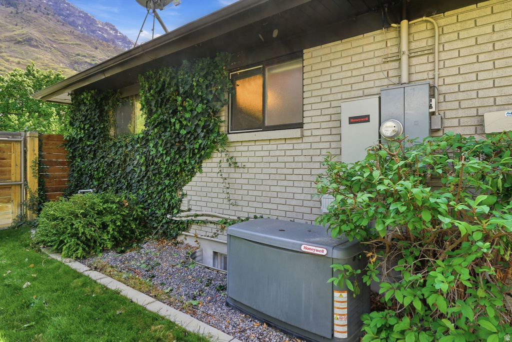 2215 N 1400 E Provo, UT 84604