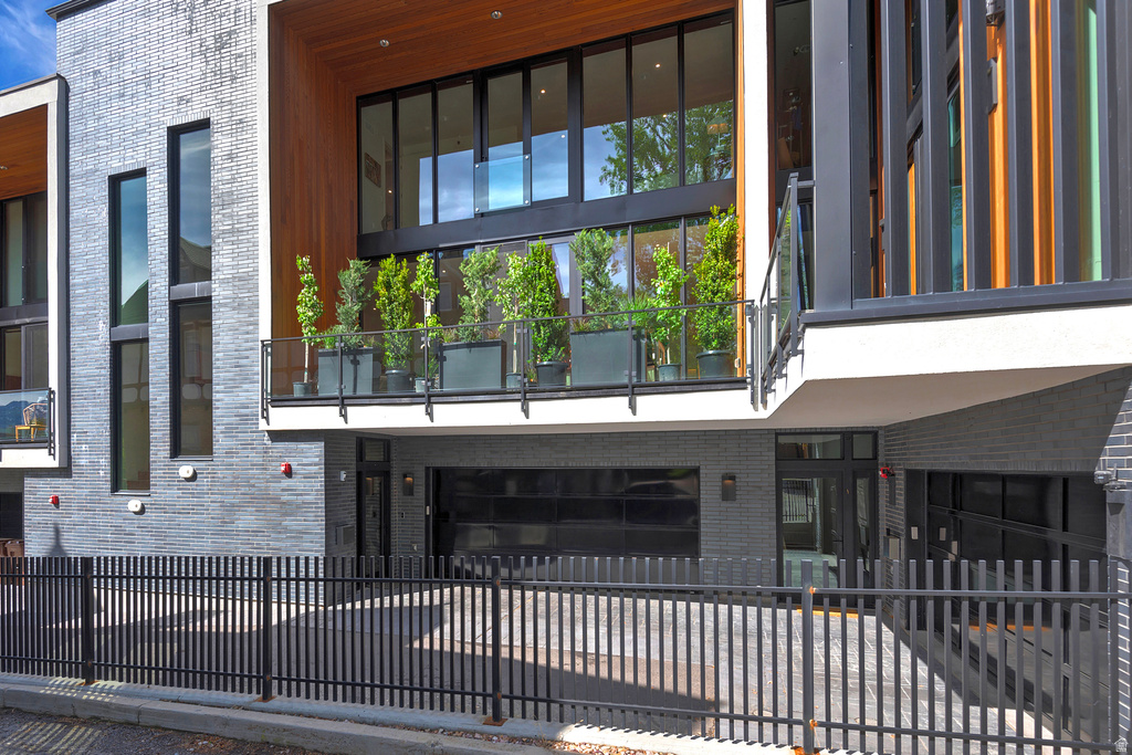 1117 E SOUTH TEMPLE #3 Salt Lake City, UT 84102