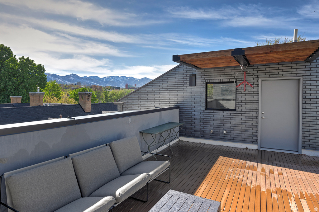 1117 E SOUTH TEMPLE #3 Salt Lake City, UT 84102