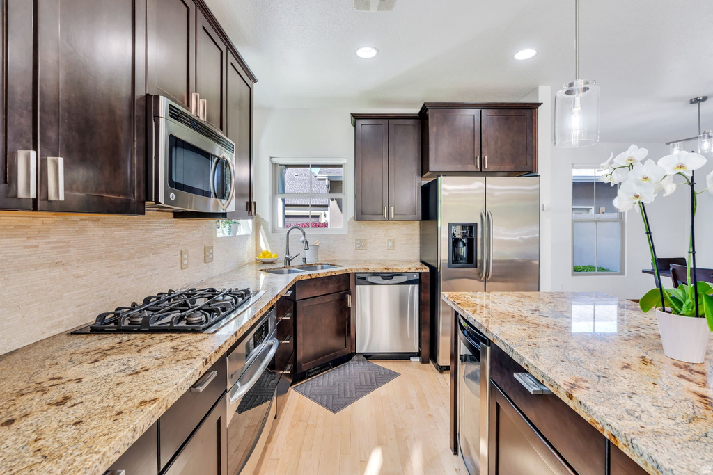 10536 S TOPVIEW RD South Jordan, UT 84009