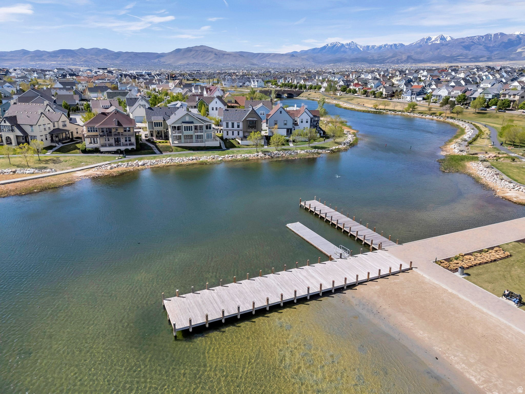 10536 S TOPVIEW RD South Jordan, UT 84009