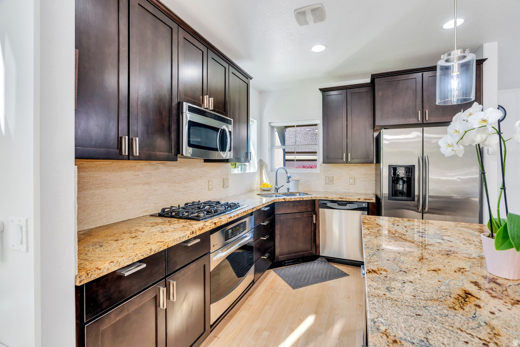 10536 S TOPVIEW RD South Jordan, UT 84009