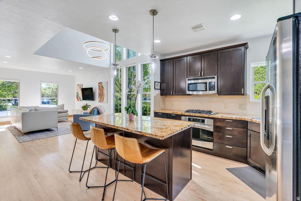 10536 S TOPVIEW RD South Jordan, UT 84009