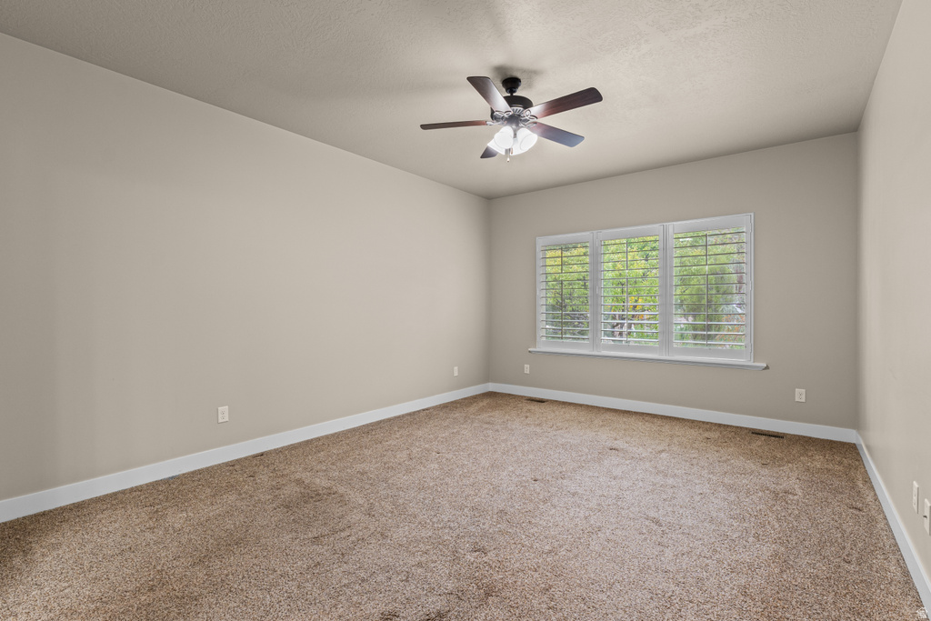 378 N THURSTON LN Layton, UT 84040