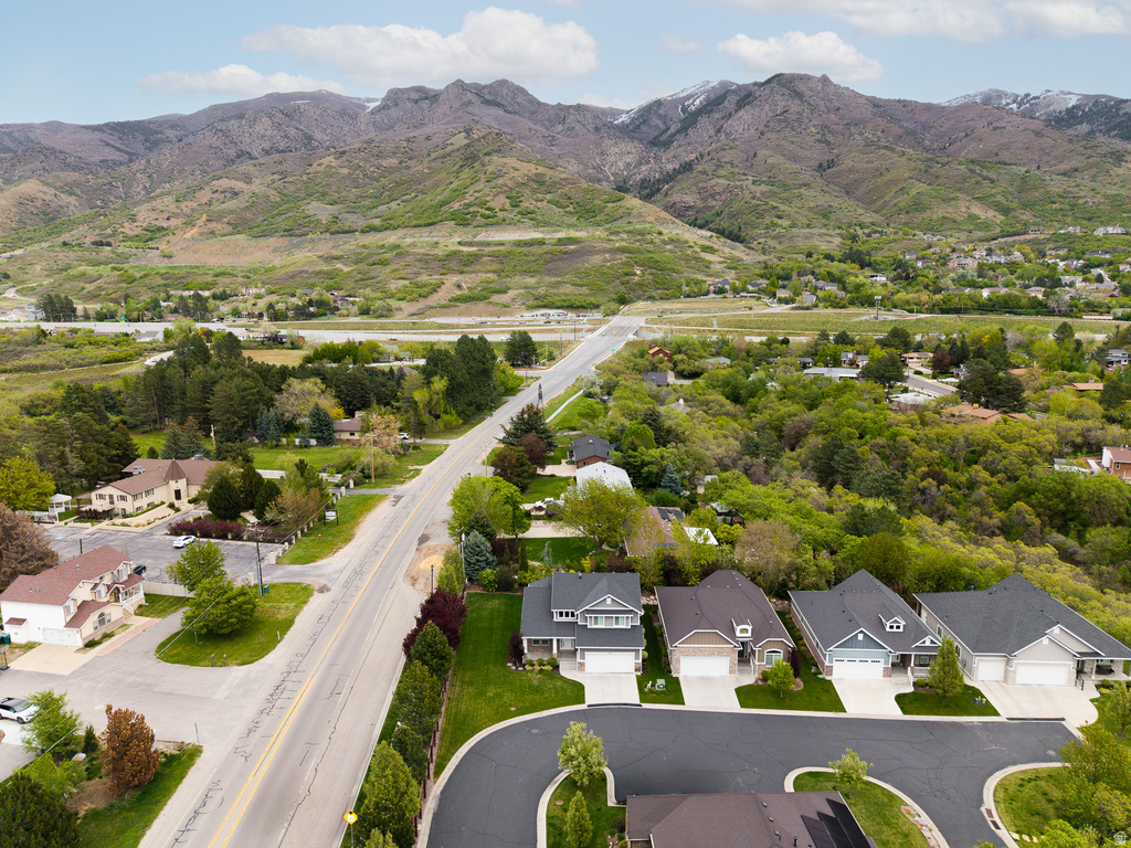 378 N THURSTON LN Layton, UT 84040