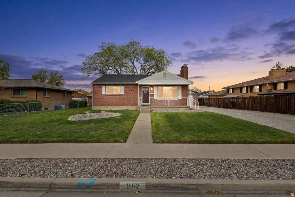 8162 S JACKSON ST Midvale, UT 84047