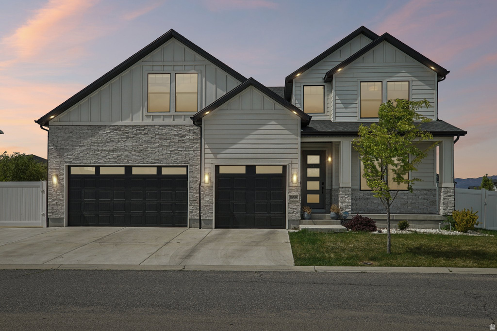 10956 S COASTAL DUNE DR South Jordan, UT 84009