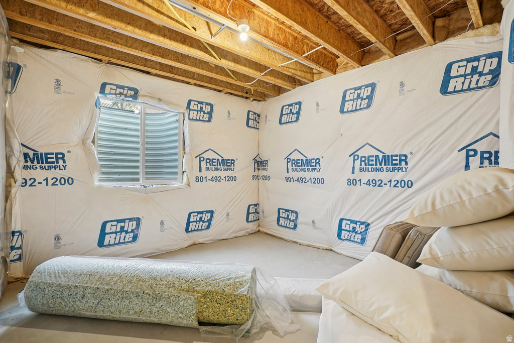 10956 S COASTAL DUNE DR South Jordan, UT 84009