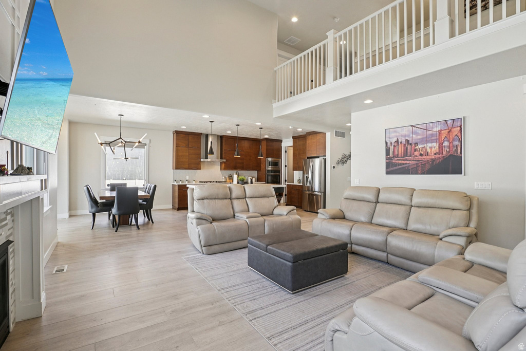 10956 S COASTAL DUNE DR South Jordan, UT 84009