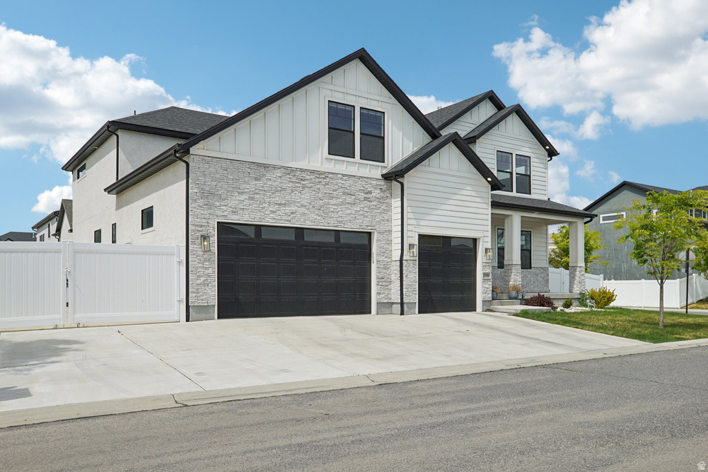 10956 S COASTAL DUNE DR South Jordan, UT 84009