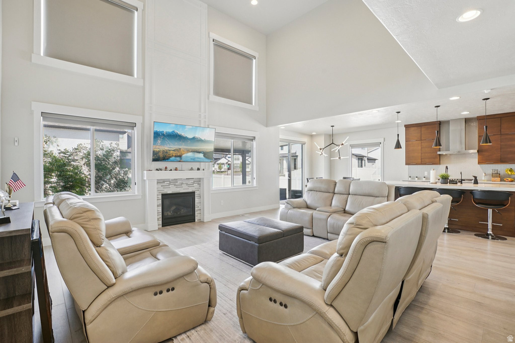 10956 S COASTAL DUNE DR South Jordan, UT 84009