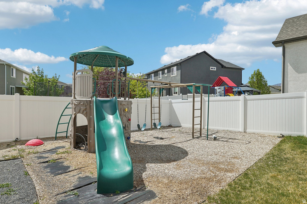 10956 S COASTAL DUNE DR South Jordan, UT 84009