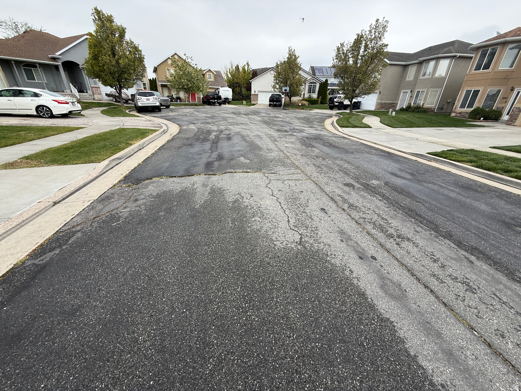 1426 S HEATHER LN Syracuse, UT 84075