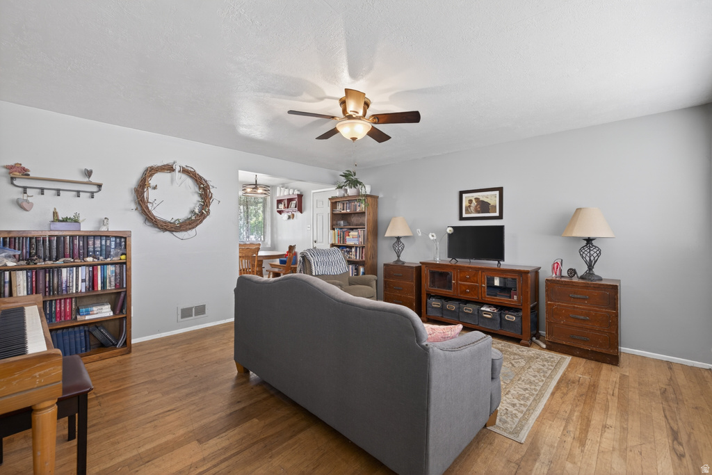 38 N 900 E Springville, UT 84663