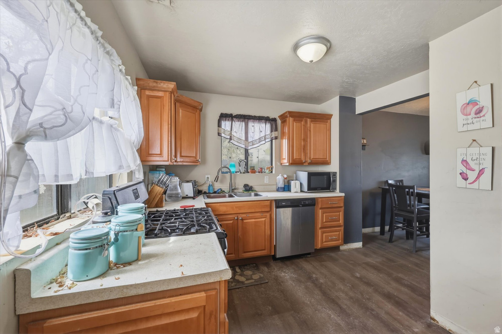 390 E UTAH AVE Tooele, UT 84074