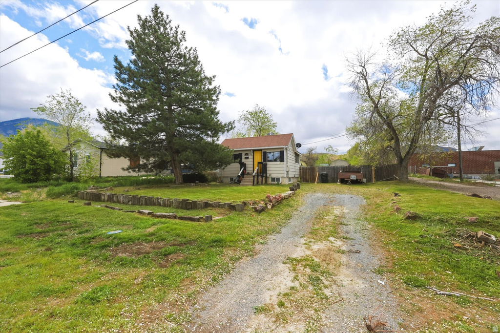 390 E UTAH AVE Tooele, UT 84074