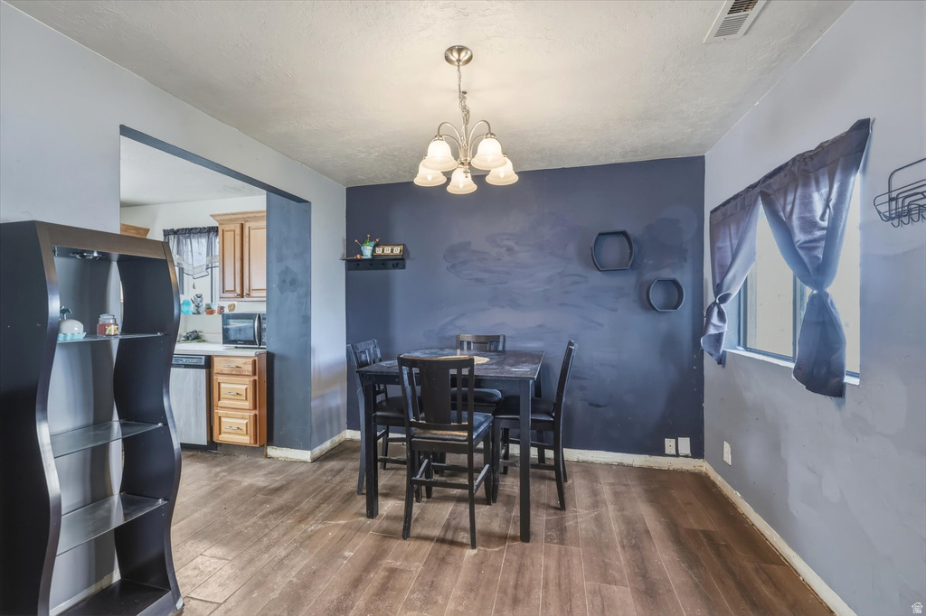 390 E UTAH AVE Tooele, UT 84074