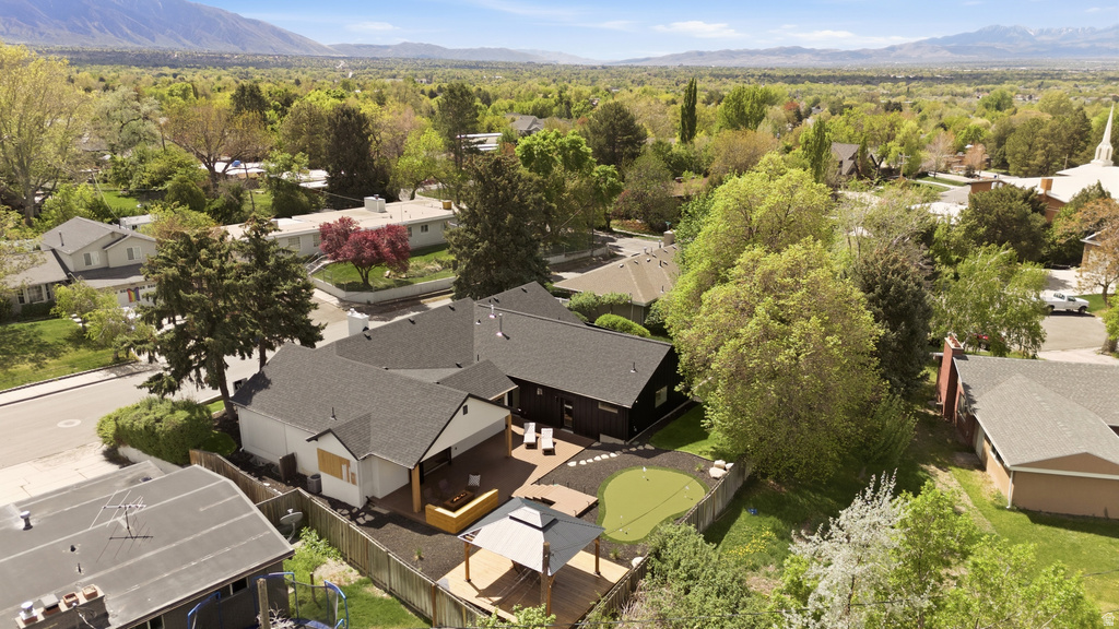 1975 E GUNDERSON LN Holladay, UT 84124