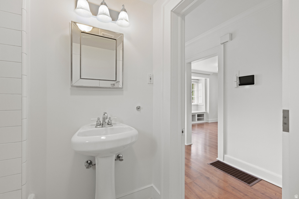 1835 S 1700 E Salt Lake City, UT 84108