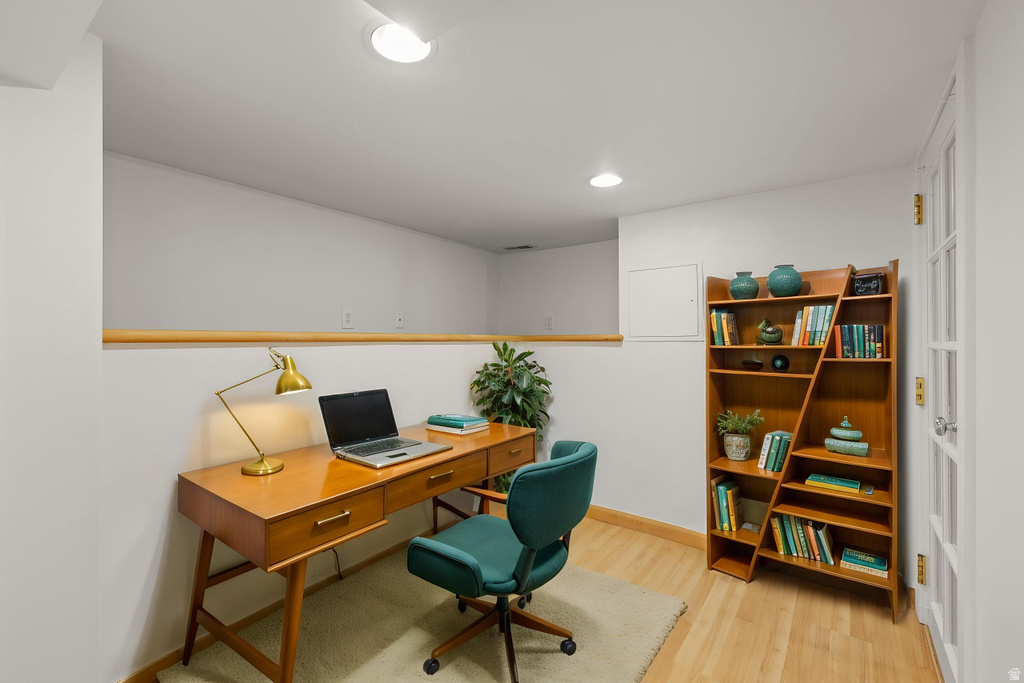 1835 S 1700 E Salt Lake City, UT 84108