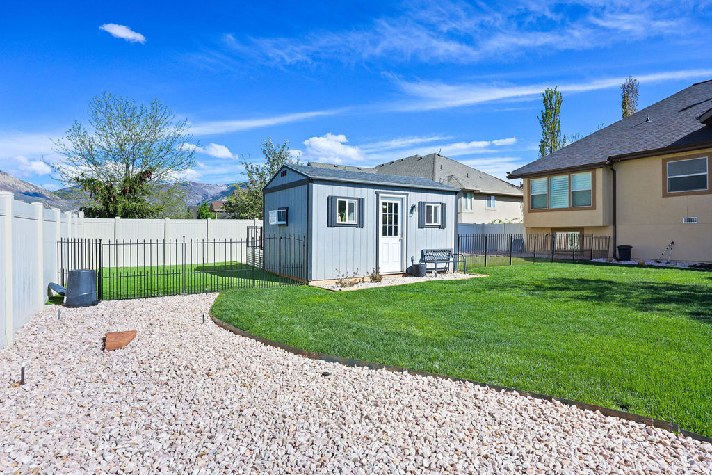 766 W 2825 N Pleasant View, UT 84414