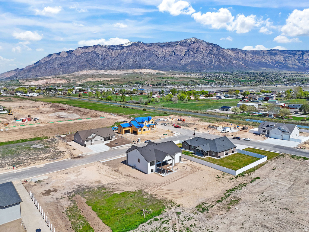 2383 W 3000 N #80 Farr West, UT 84404