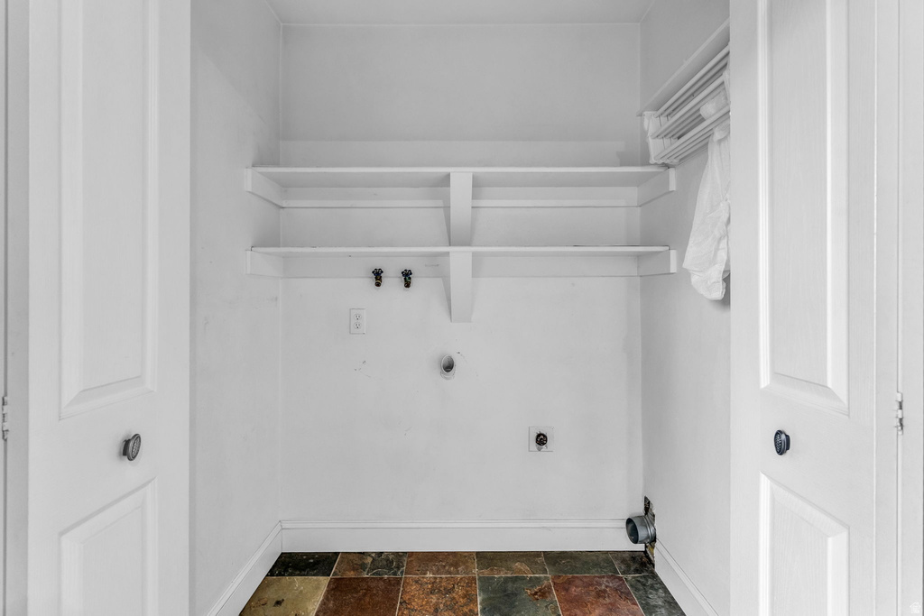 5993 S SULTAN CIR Salt Lake City, UT 84107